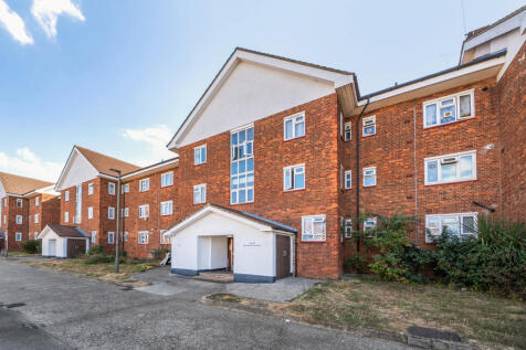 London, N2 - property photo