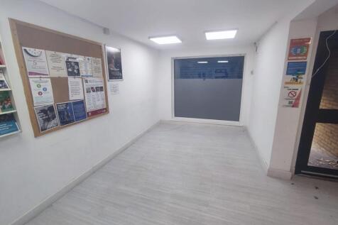 Commercial property to rent Ripple Road, Barking 