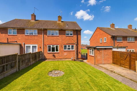 Grantham, NG31 - property photo