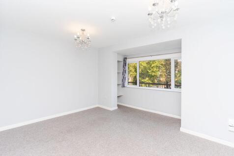 Lounge/ Dining Room