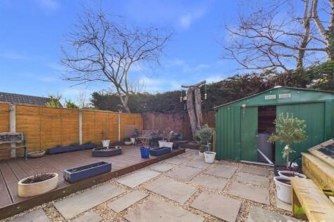 CAM01520G0-PR0359-STILL069.jpg
