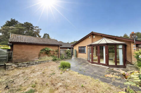 3 bedroom detached bungalow
