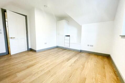 Flat 6, 57 Malden Road (iv).jpg