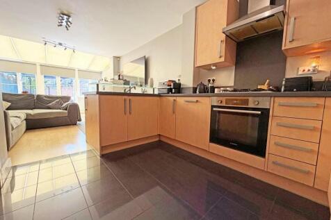 Kitchen Area.jpg