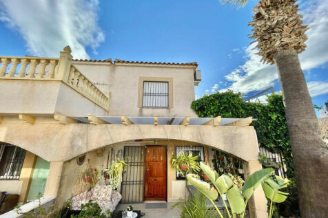 Playa Flamenca 3 bed 1 bath Townhouse