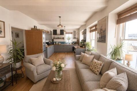Click to visit Rightmove listing
