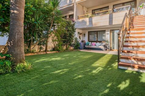 Garden Exterior