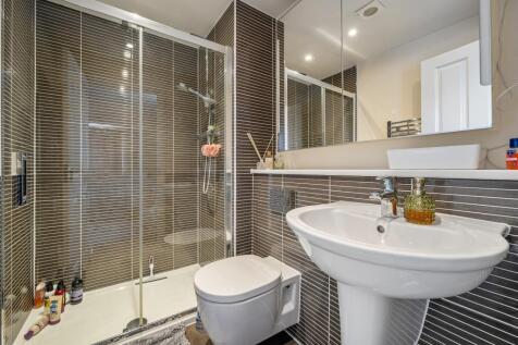 En-Suite Shower