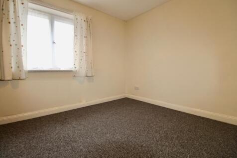 Meadenvale, Parnwell, Peterborough photo 4