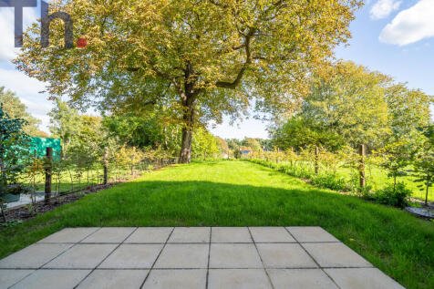 Lawned Garden with Patio