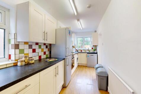 Mountfields Drive, Loughborough photo 4