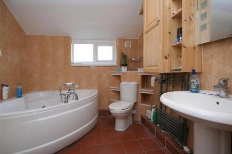 Bathroom (Medium)