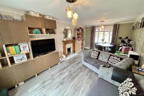 Open Plan Living and Dining Room