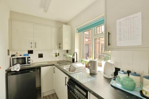 Communal Kitchen