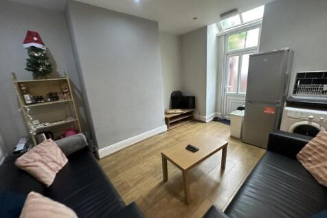 Naburn Street, Chorlton on Medlock, £130pppw photo 3