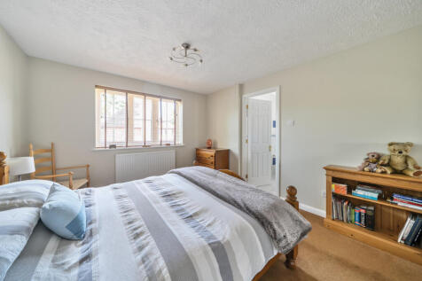 1316000-4-68654bd...