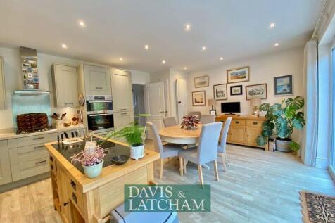 Another view of the Kitchen/Diner