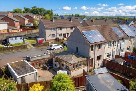 Reid Avenue, Dalry garden shot