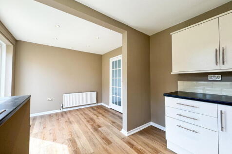 Byron Crescent, Rushden, NN10 6BL photo 4