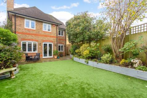 12 Bushnell Place...