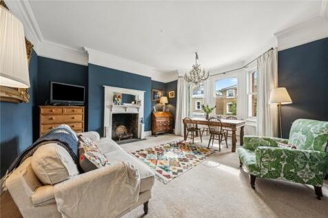 London, SW18 - property photo
