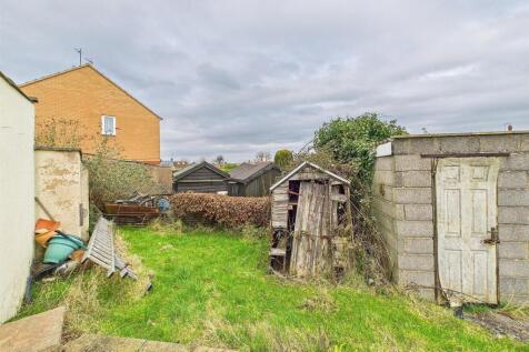 14 - - 2 Bedroom Semi Detached House.jpg
