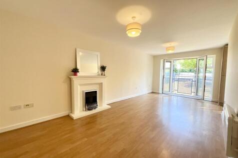 Kitchen / Lounge / Diner