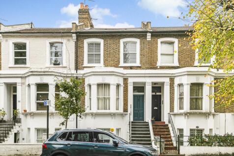 1-bed flat on Agate Road, London, W6, £2,350/mo