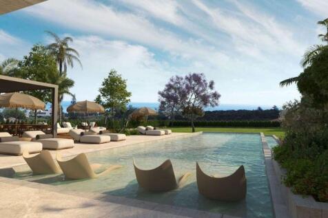 Swimming Pool -...