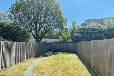 14 George Street - Rear Garden.jpeg