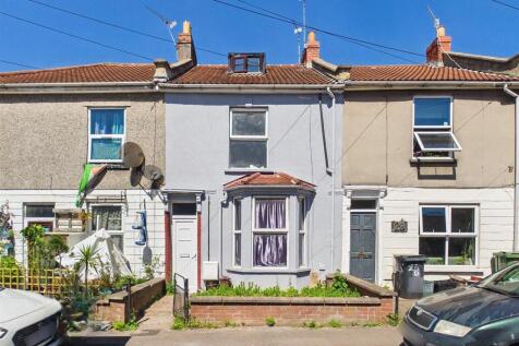 Main - Two-bedroom house for auction, Easton (5).j