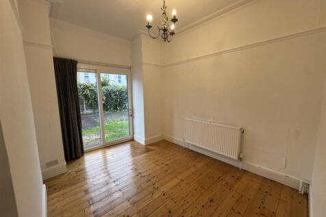 Leighton Avenue Leigh-On-Sea photo 4