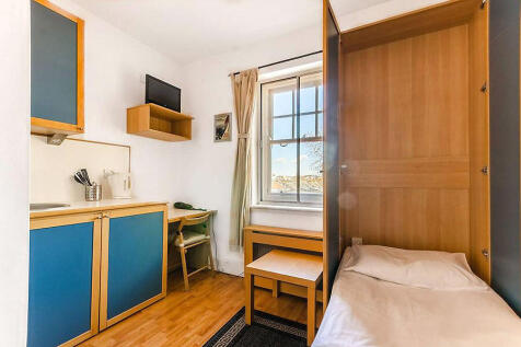 Studio for rent