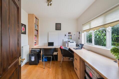 WOODPLACE LANE, 76  (10).jpg