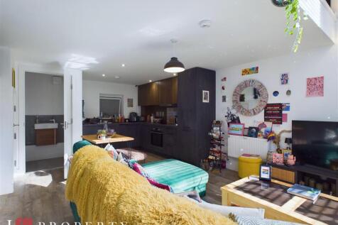 CAM05016G0-PR0035-ST