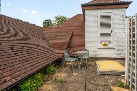 Flat 8 Cavendish Court_19.jpg