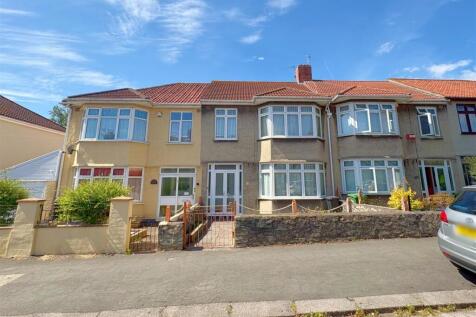 Front shot of property (1).jpg