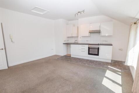 Parkgate Road, Neston photo 3