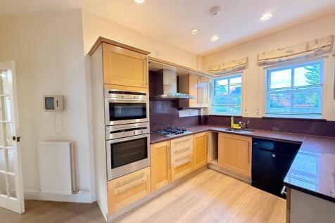 WhatsApp Image 2025-11-05 at 16.40.54_f52f5263.jpg