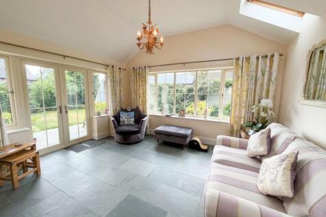 Breakfast Room