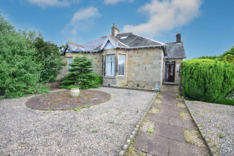 3 bed semi-detached house for sale Cherryhill Vie