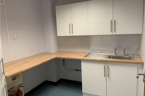 Middle Suite - Kitchen