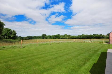 Plot 7 Pool Yard Woonton - (2).jpg