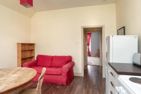Lounge - Kitchen
