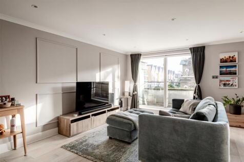 Chiswick High Road-3.jpg