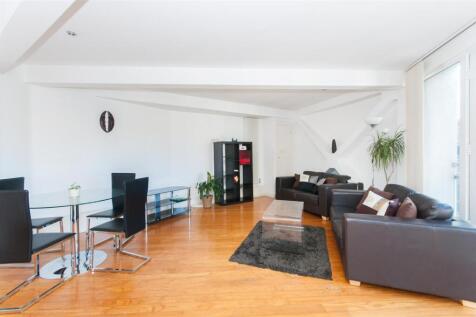 Lounge 2.jpg