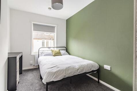 9 Morley - Room 1.jpg