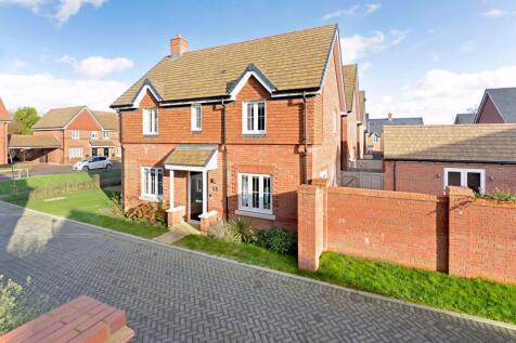 5 bed detached - Cromwell Place, Cranleigh, GU6 image 24