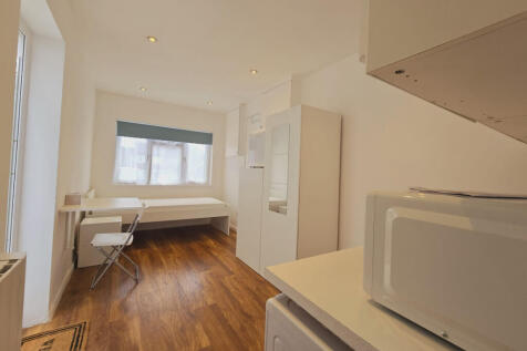 A brand new fully self contained studio available