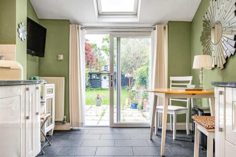 gardenfrenchdoor.JPG